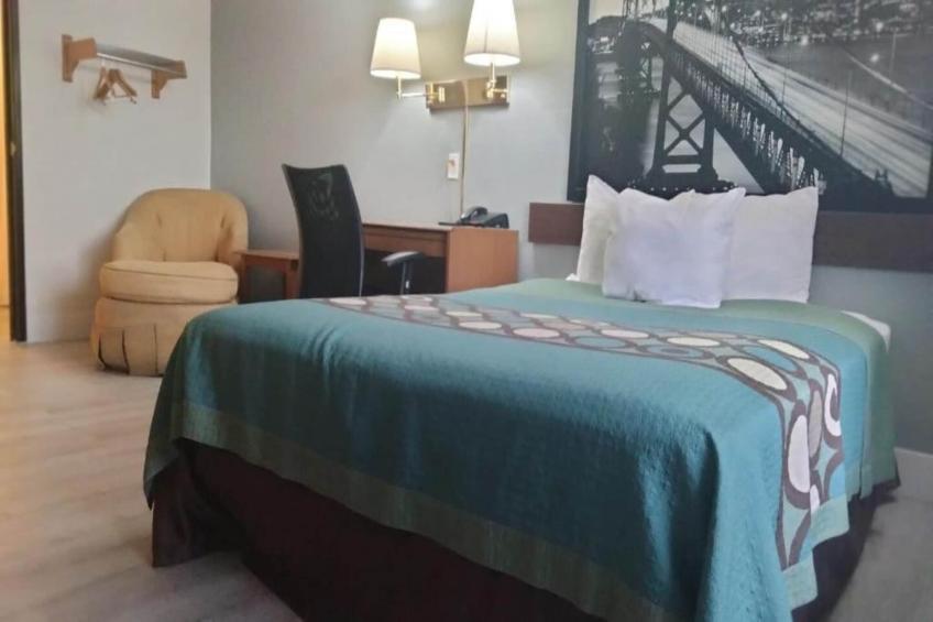 Premium Junior Room with Queen Bed Non-Smoking - NQ2 - foto 2