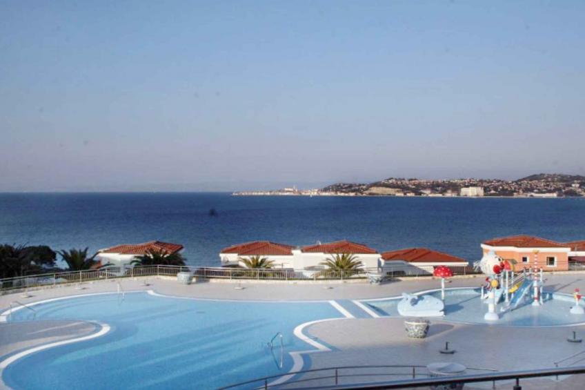 Ferienwohnung in einer Residenz mit Schwimmbad, Sportplätzen, Strand - BF-WMH7V