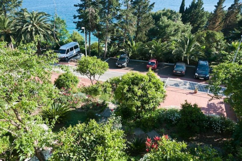 Guest House Villa Nina- Superior Triple Room with Balcony and Sea View (S2 - plava) - foto 16