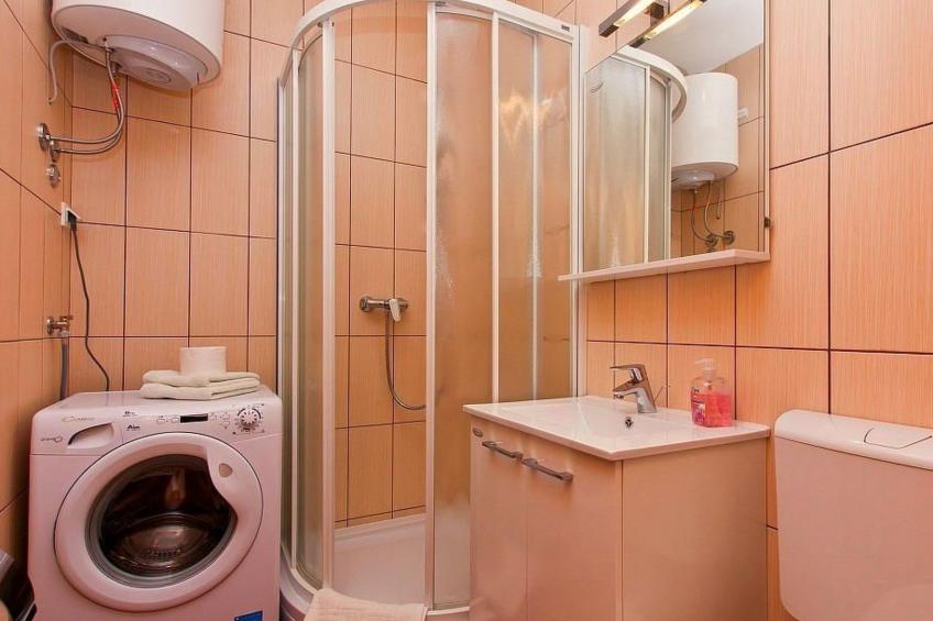 Gemütliches Ferienhaus in Peresiji mit Grill und Terrasse - foto 19