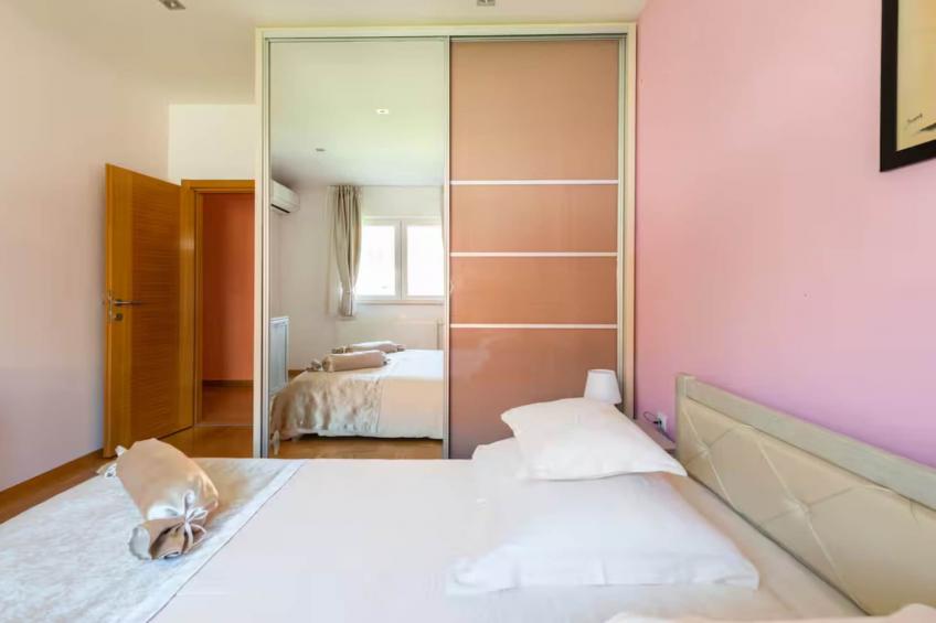 Villa Ana with Outdoor Pool, Sauna and Hot-Tub - Six Bedroom Villa with Outdoor Pool, Sauna and Hot-Tub - foto 19