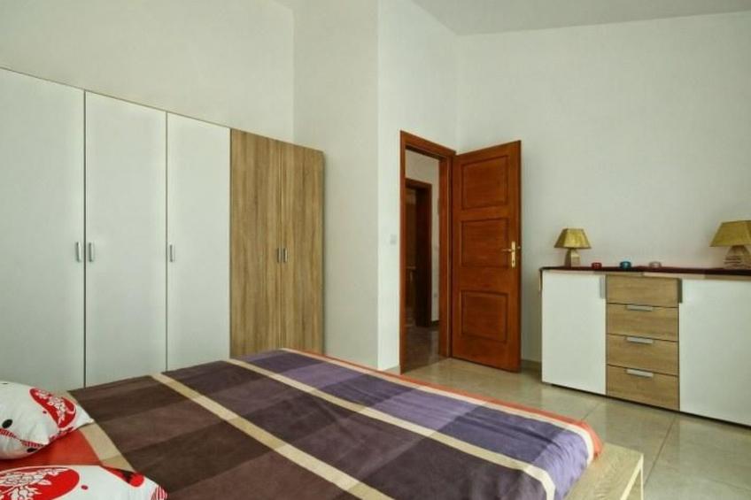 mit Pool, Terrasse und Parkplatz - foto 14