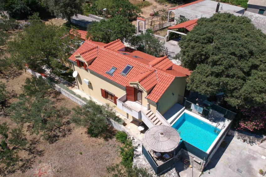 Peaceful Island Haven with Pool, BBQ & Games Area - Four Bedroom Holiday Home - foto 28