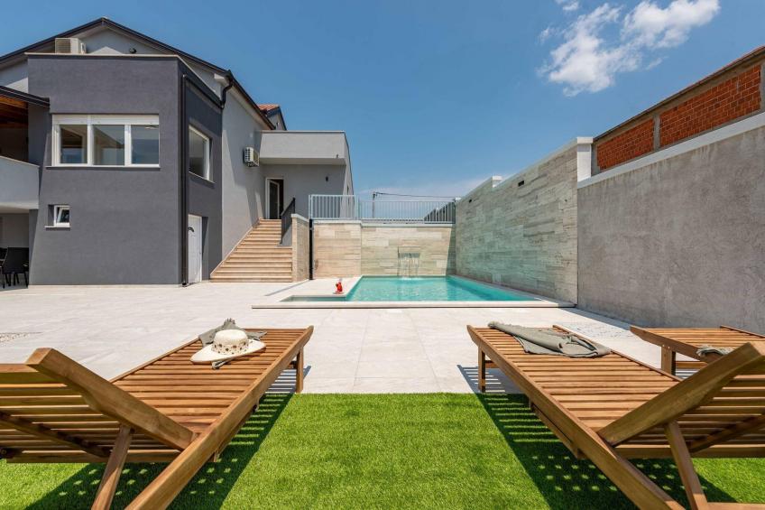 Villa Pezer with heated pool & sauna - foto 19