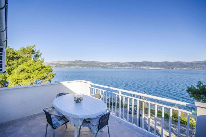 Holiday apartment with air conditioning, balcony and sea view in Slatine - BF-9GZB3 - foto 7