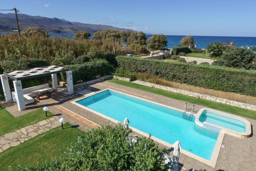 Villa aus Stein, privater Pool, BBQ 30m zum Strand - foto 2