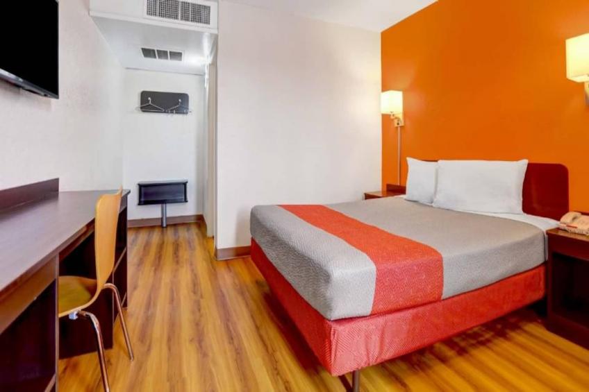 1 Queen Bed - foto 29