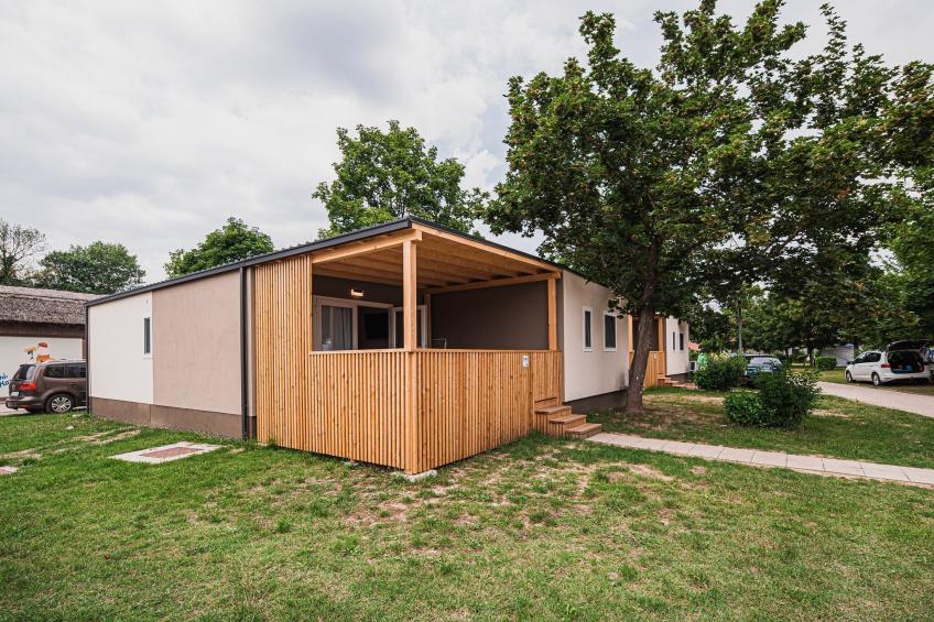 Lake Serenity Premium Mobile Homes with Thermal Riviera Tickets - Three Bedroom Mobile Home 15\/024 - foto 25