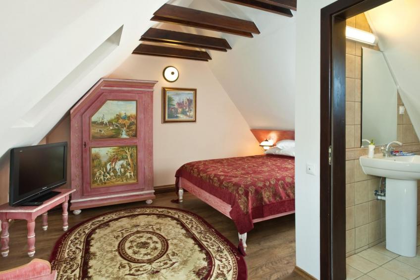 Kürzlich in eine Ferienvilla konvertiertes (2010), umfriedetes Haus aus der Sac - foto 12