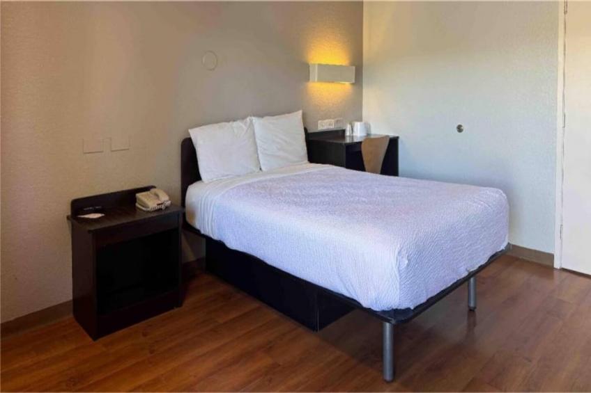 1 Queen Bed - foto 19