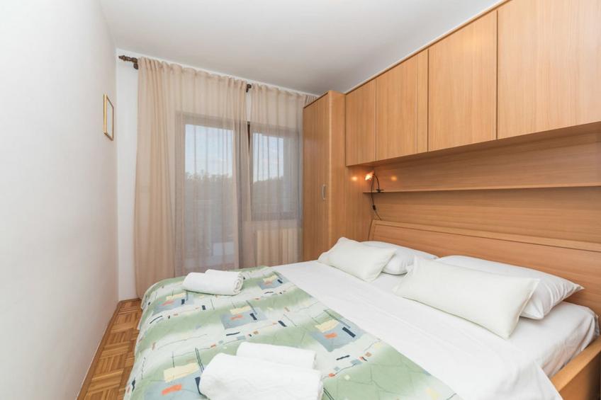 Relaxing Holiday Home with Pool, Fitness Area, and Entertainment Facilities - Six Bedroom Holiday Home - foto 23