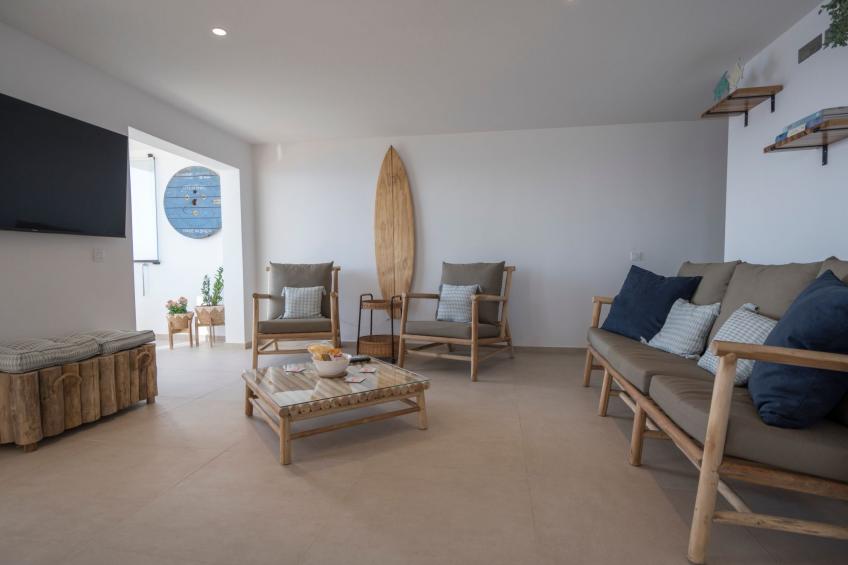 Helle Wohnung mit atemberaubender Aussicht auf das Meer und den Strand - foto 3