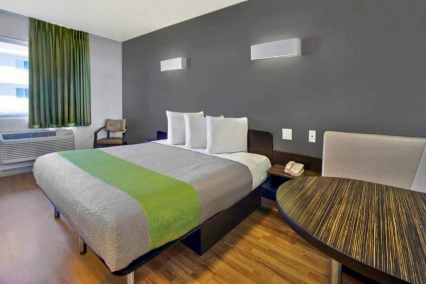 1 KING BED  NON-SMOKING KITCHEN - foto 10