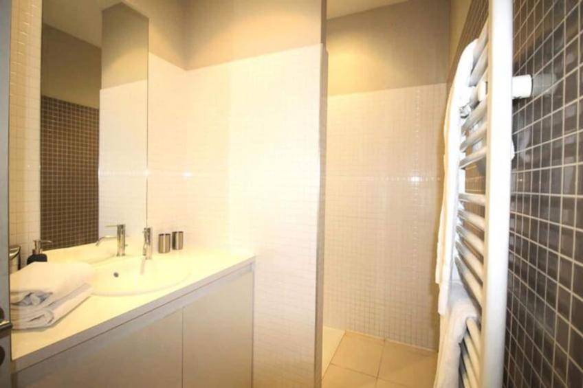 Splendide T3 De Standing, Face Au Jardin Public Pour 4 Personnes Et Entière - foto 20