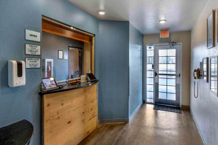 2 Full Beds | Smoking, Kitchen - foto 14