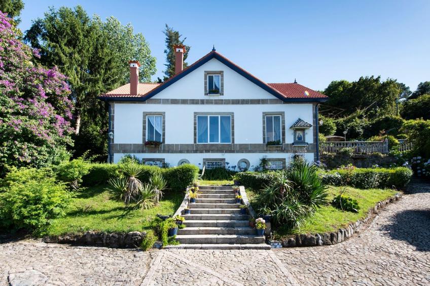 für 12 Personen und 2 Kinder in Redondela, Costa Verde Spanien (Rías Baixas)