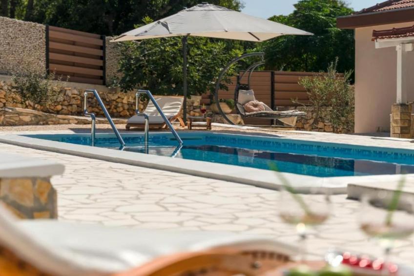 Villa Gabriel - Three Bedroom Villa with Outdoor Pool - foto 35