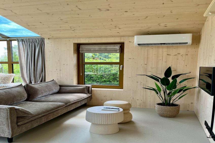 Groepsaccommodatie + 4 large greenhouses (36 personen) - foto 4