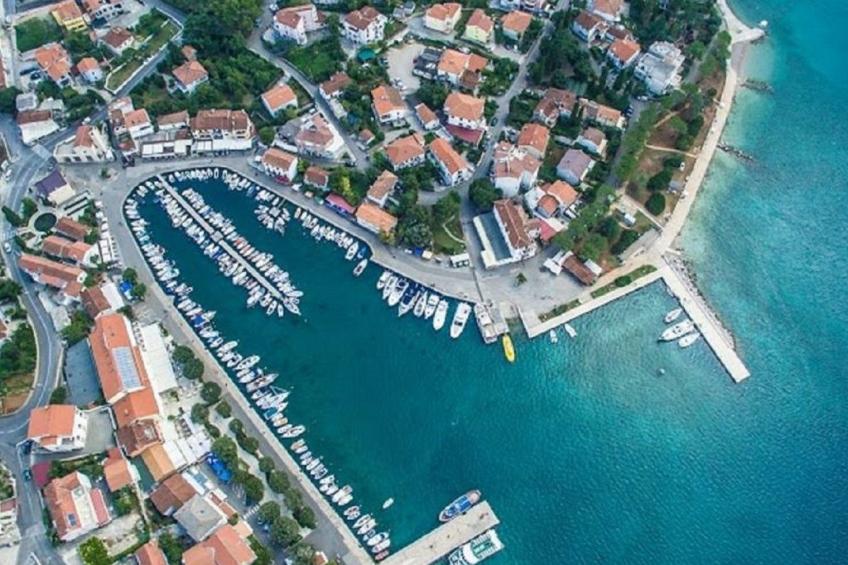 Villa Kamenica  im mediterranen Stil mit Innen- und Außenpool - foto 16