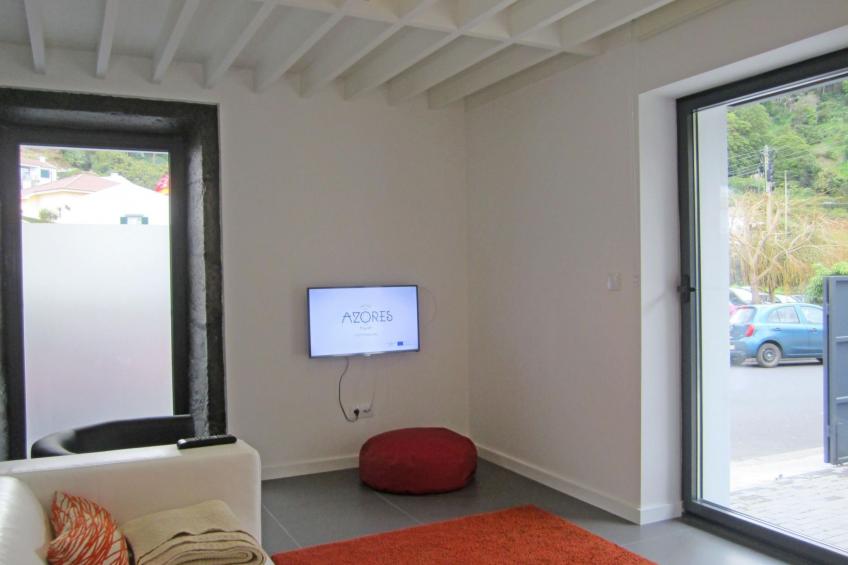 in Furnas mit Terrasse, Garten und Grill - foto 8