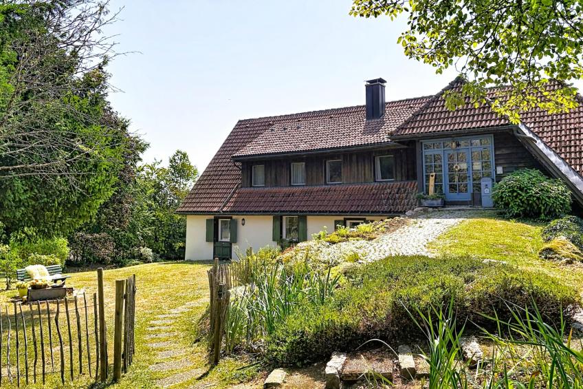 Schwarzwaldhof mit Pool & Sauna