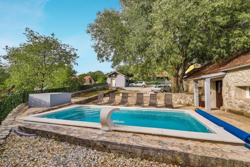 Countryside Idyllic Holiday Home with Pool - Three Bedroom Holiday Home with Pool - foto 14