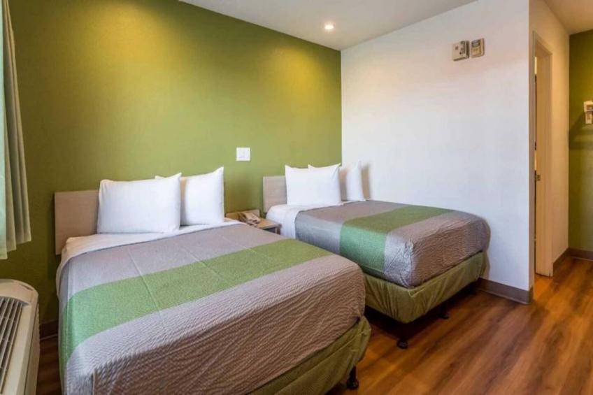2 FULL BEDS  SMOKING - foto 7