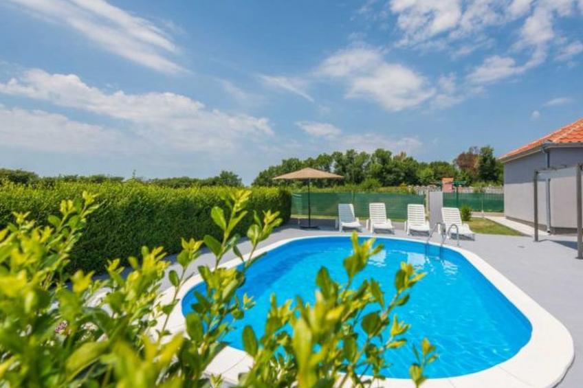 Holiday house Flora with pool - foto 3