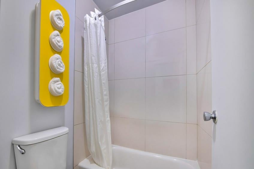 2 Full Beds  Mobility Accessible Tub Nsmk - foto 24