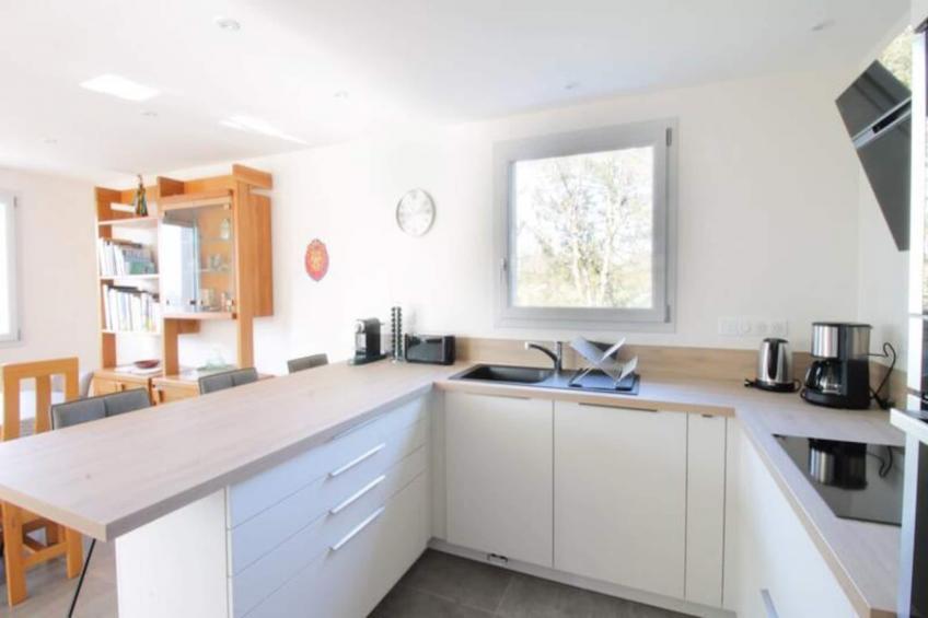 Jolie Maison Neuve Entre Villes Et Lacs - foto 3