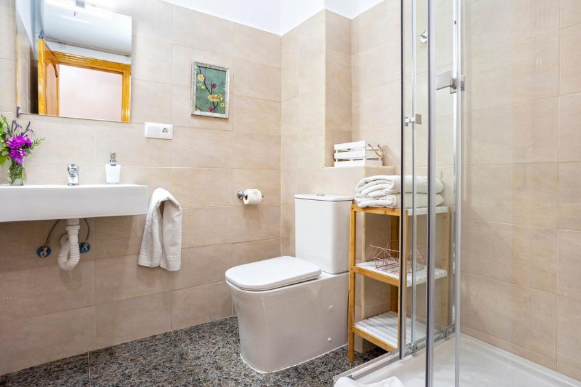 Familienhaus mit großzügigen Außenanlagen - foto 35