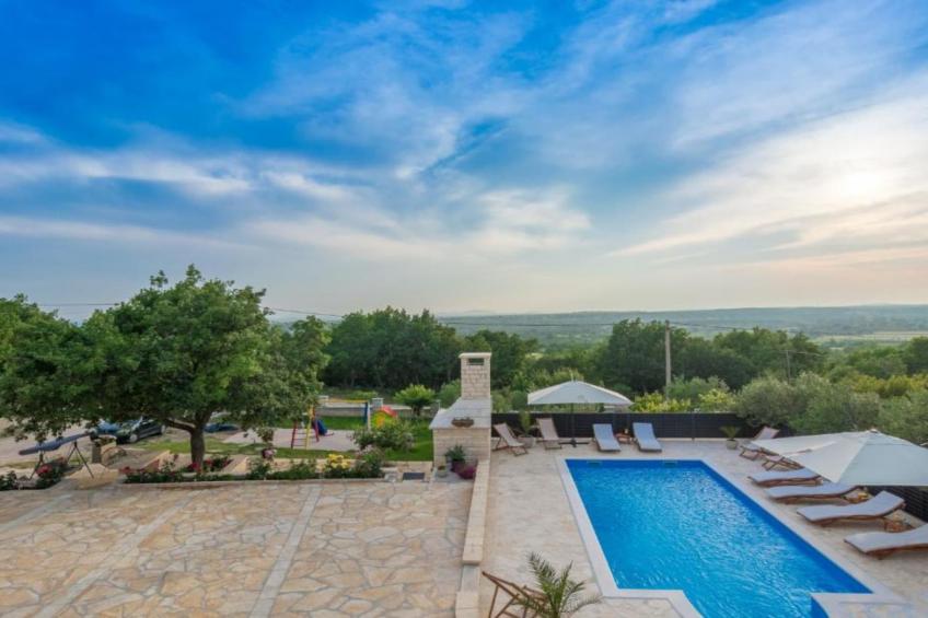 Holiday House BALEN with Swimming Pool - Six Bedroom Holiday House With Pool - foto 39