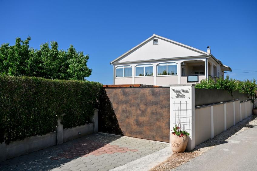 Charmantes Ferienhaus in Donje Rastane - foto 9