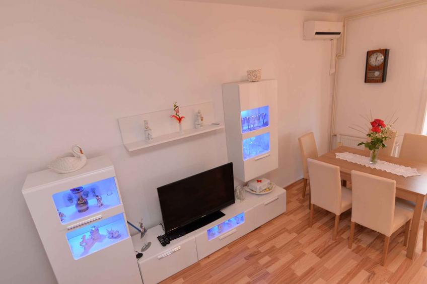 Vakantiewoning met terras en balkon - VW-YXMR - foto 15