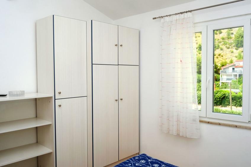 Große Ferienwohnung in Duće mit Privatem Balkon und Meerblick - foto 19