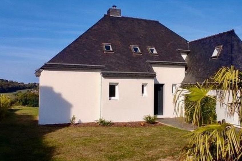 neues Haus mit blendendem Meerblick