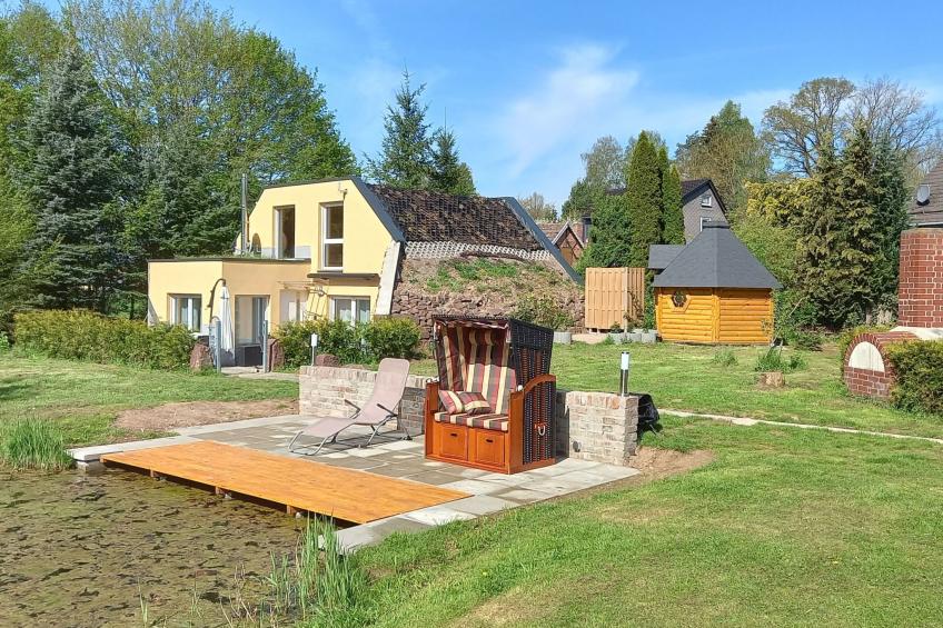 in Krimderode mit Grill, Whirlpool und Terrasse