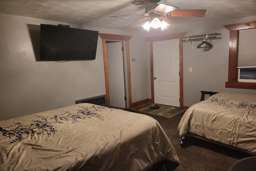 2 Full Bed with Pull Out - foto 8