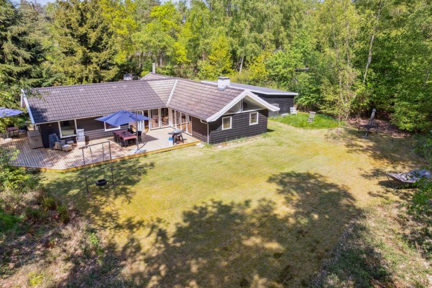 "Amina" - 1.1km from the sea in Sealand