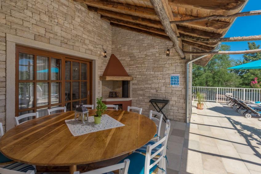 Vila Lipica - foto 12