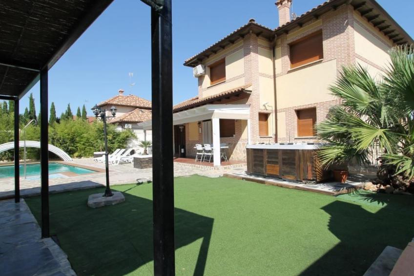 in Seseña mit großem Garten - foto 52