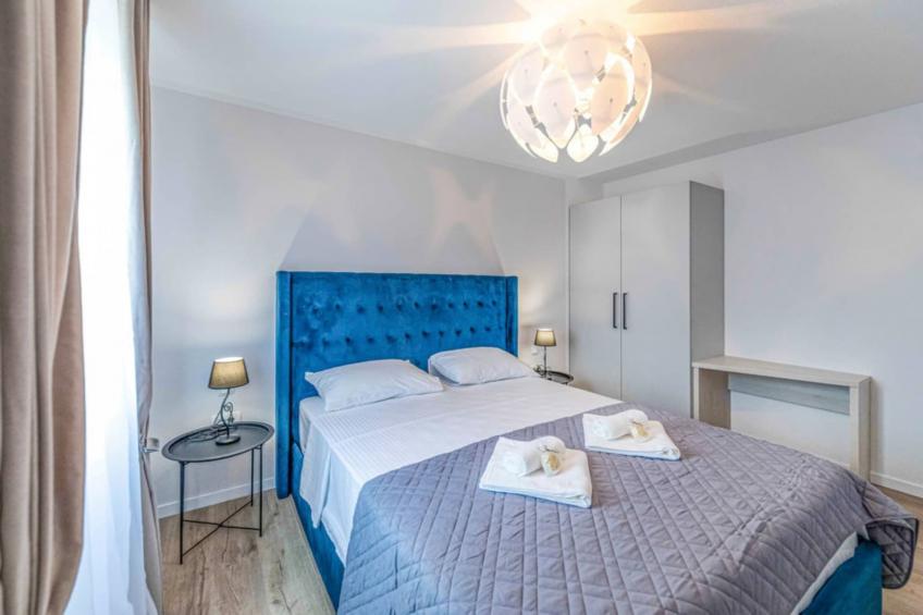 Expansive Retreat with Private Pool & BBQ, Near the Beach - Six Bedroom Villa - foto 21