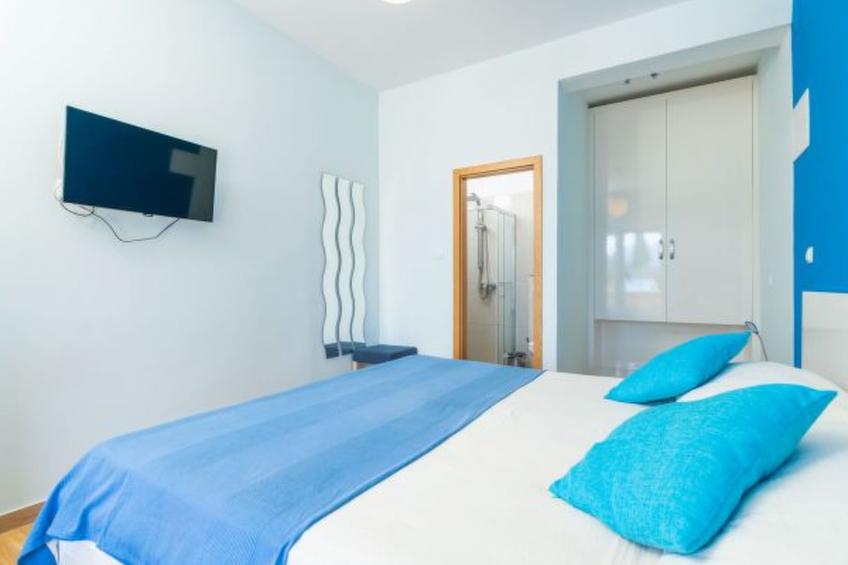 Beachfront Apartment house Hon with pool - foto 54