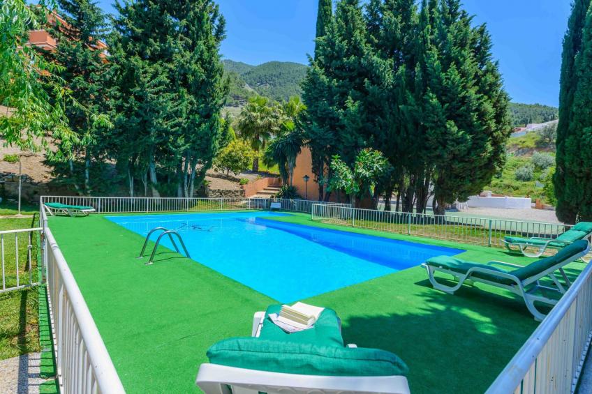 Privates Schwimmbad mit Grill und Feuerstelle - foto 34