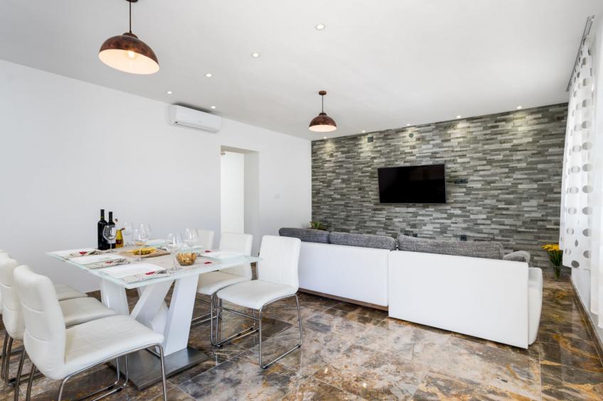 Seaside Villa Lara mit beheiztem Swimmingpool - foto 11