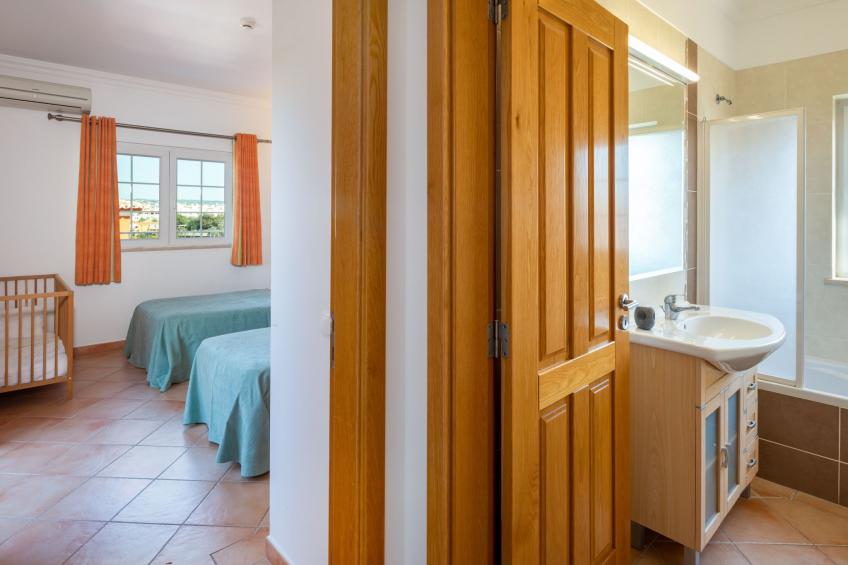 4-Schlafzimmer-Villa R2, Garten, Pool, Strand - foto 11