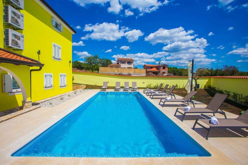Villa met zwembad - BF-TZ4CX - foto 4