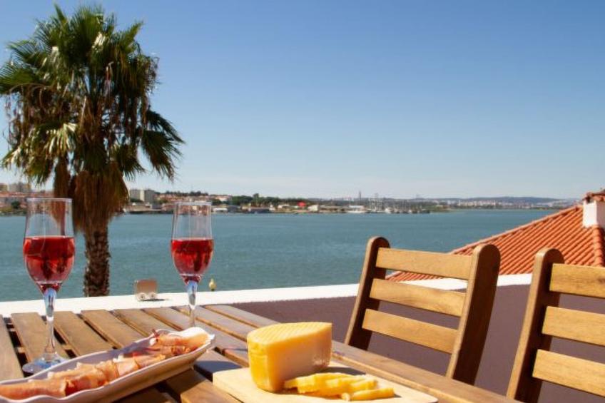 Seixal Bay Apartments - Loft