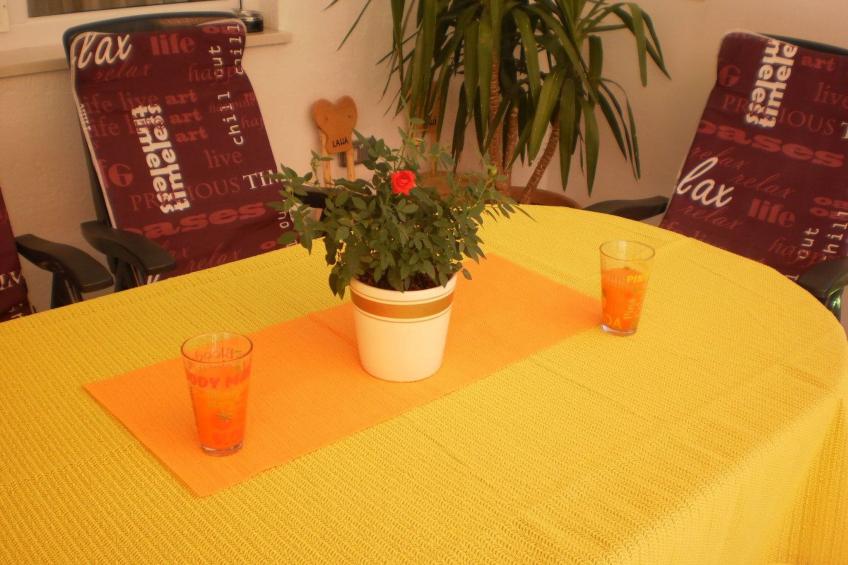 Moderne Ferienwohnung in Omiš mit Terrasse und Garten - foto 8