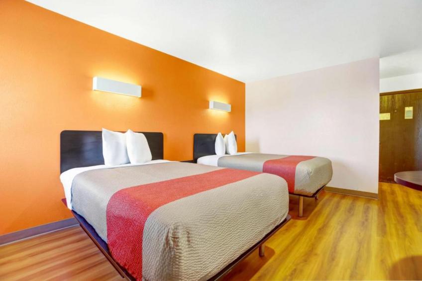 2 Queen Beds  Non-Smoking - foto 12